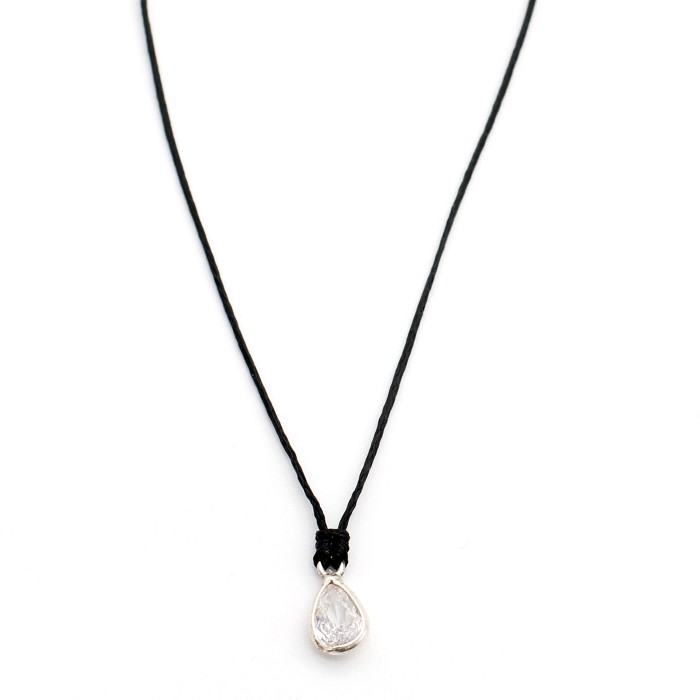 Necklace "Solitaire Minimal Tear"