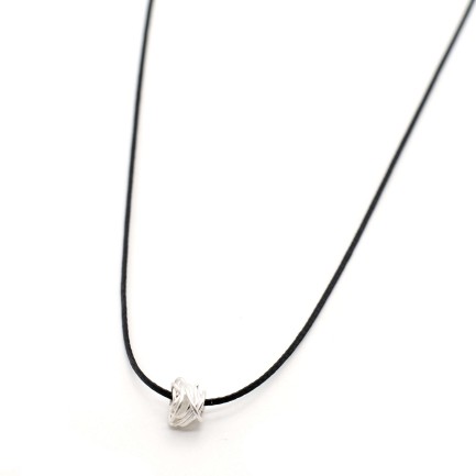 Necklace "Minimal Little Wire R"