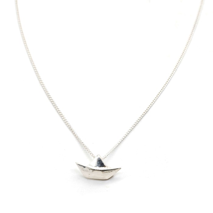 Necklace "My Little Boat CH"