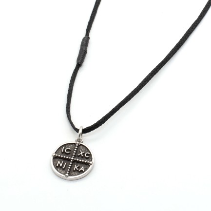 Necklace "Jesus Christ Conquers"
