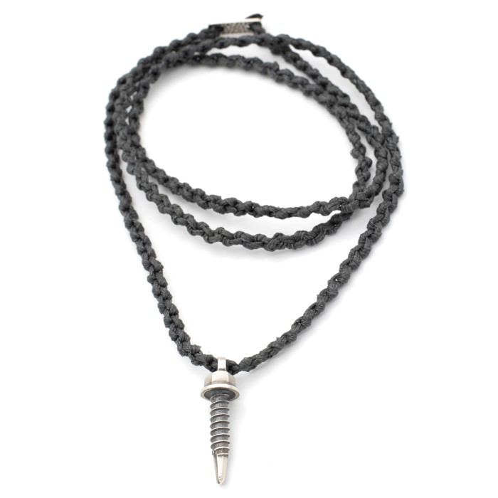 Κολιέ "Βίδα" Κολιέ "Βίδα"