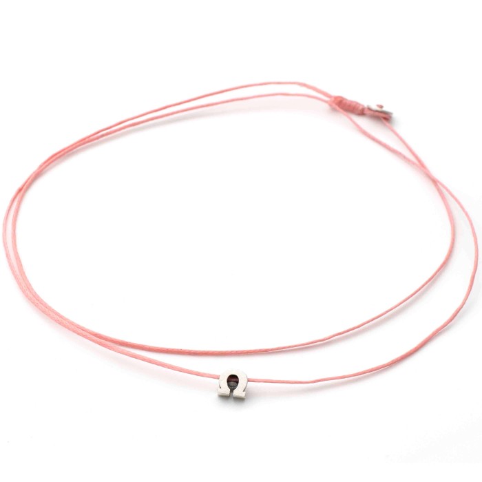 Κολιέ "Μονόγραμμα Ω" Κολιέ "Μονόγραμμα Ω"