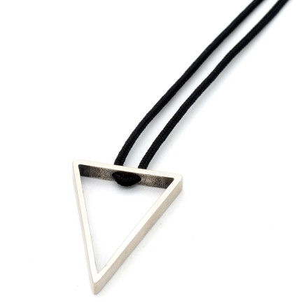 Κολιέ "Τρίγωνο Μινιμαλισμού"