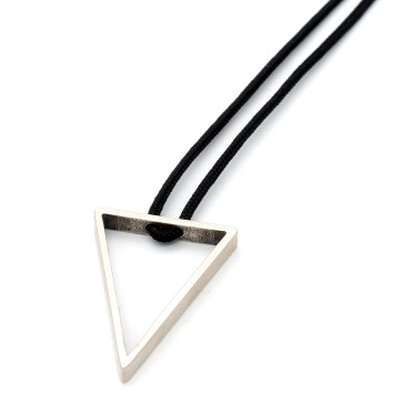 Κολιέ "Τρίγωνο Μινιμαλισμού"