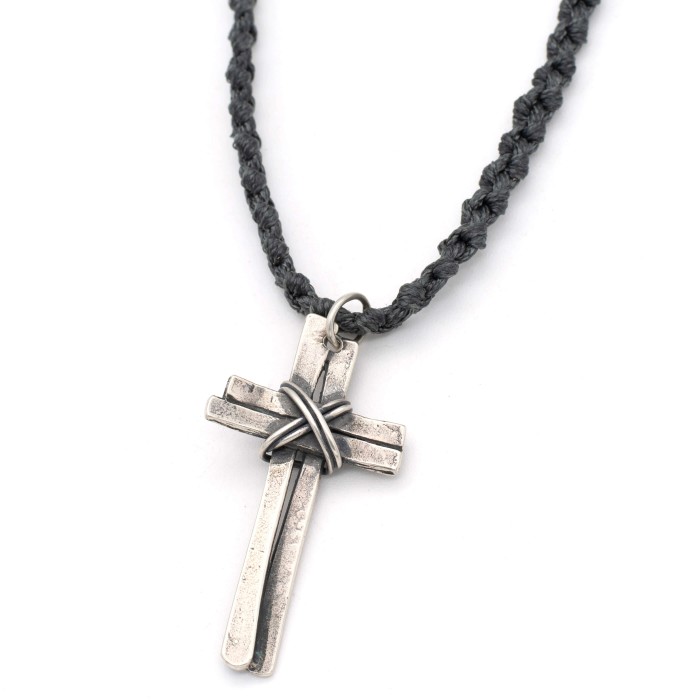 Κολιέ "Σταυρός 2Χ2" Κολιέ "Σταυρός 2Χ2"